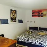 Rolling Stone Hostel