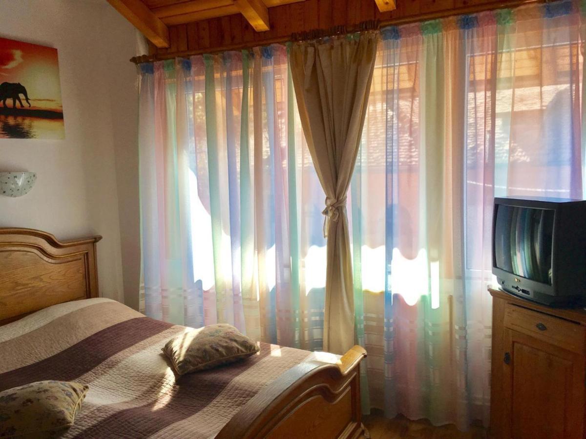 Hostel Rolling Stone Brașov